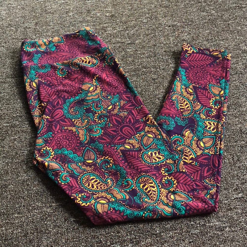 NWOT LuLaRoe leggings Tall and Curvey